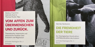 Das Bild zeigt die Cover der beiden neuerschienenen Bücher. 