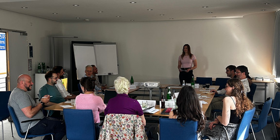 Das Bild zeigt die Teilnehmer:innen der Master Class beim Kolloquium.