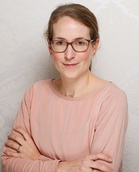 Dr. Lena Tacke