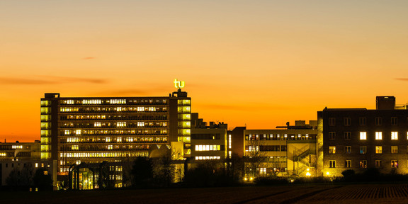 Campus Nord Panorama des Campus Nord bei Dämmerung